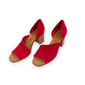 NWOB 1. STATE sandal